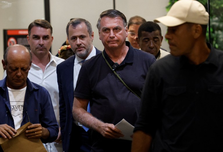 Jair Bolsonaro desembarca no Aeroporto Internacional de Brasília
25/11/2024