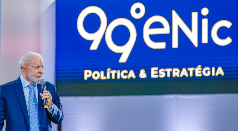 Lula participa de encontro do setor da construção