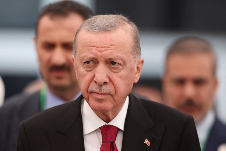 O presidente turco, Tayyip Erdogan, na cúpula do G20 no Rio de Janeiro, Brasil
19/11/2024
REUTERS/Pilar Olivares