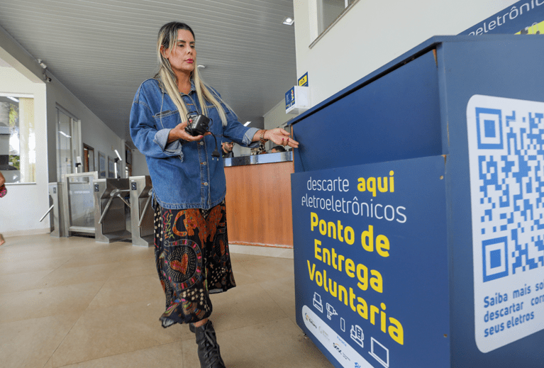 Reciclagem de eletrônicos no GDF