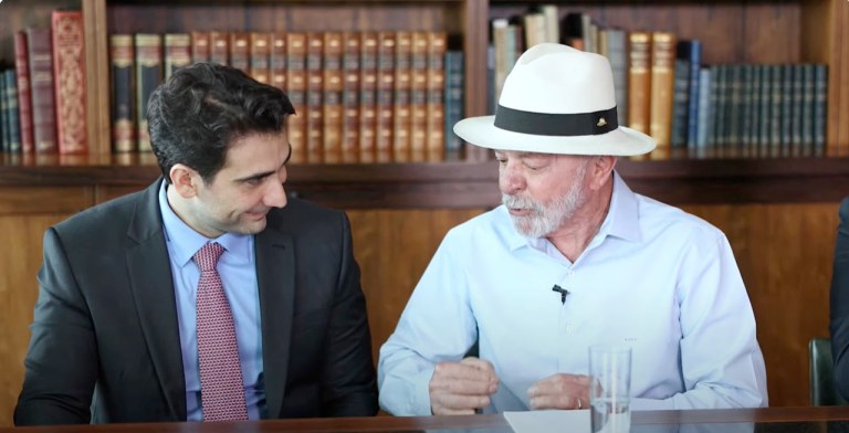 Gabriel Galípolo (à esq.) e Lula