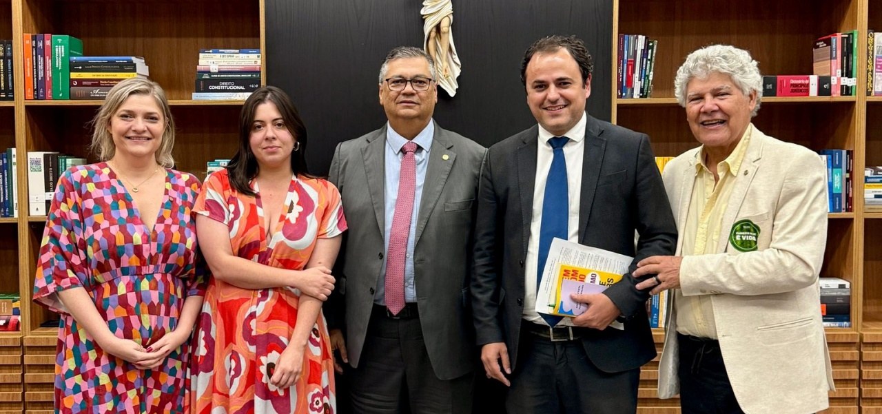 Reunião de parlamentares do PSOL com o ministro Flávio Dino para abordar suspensão de emendas parlamentares