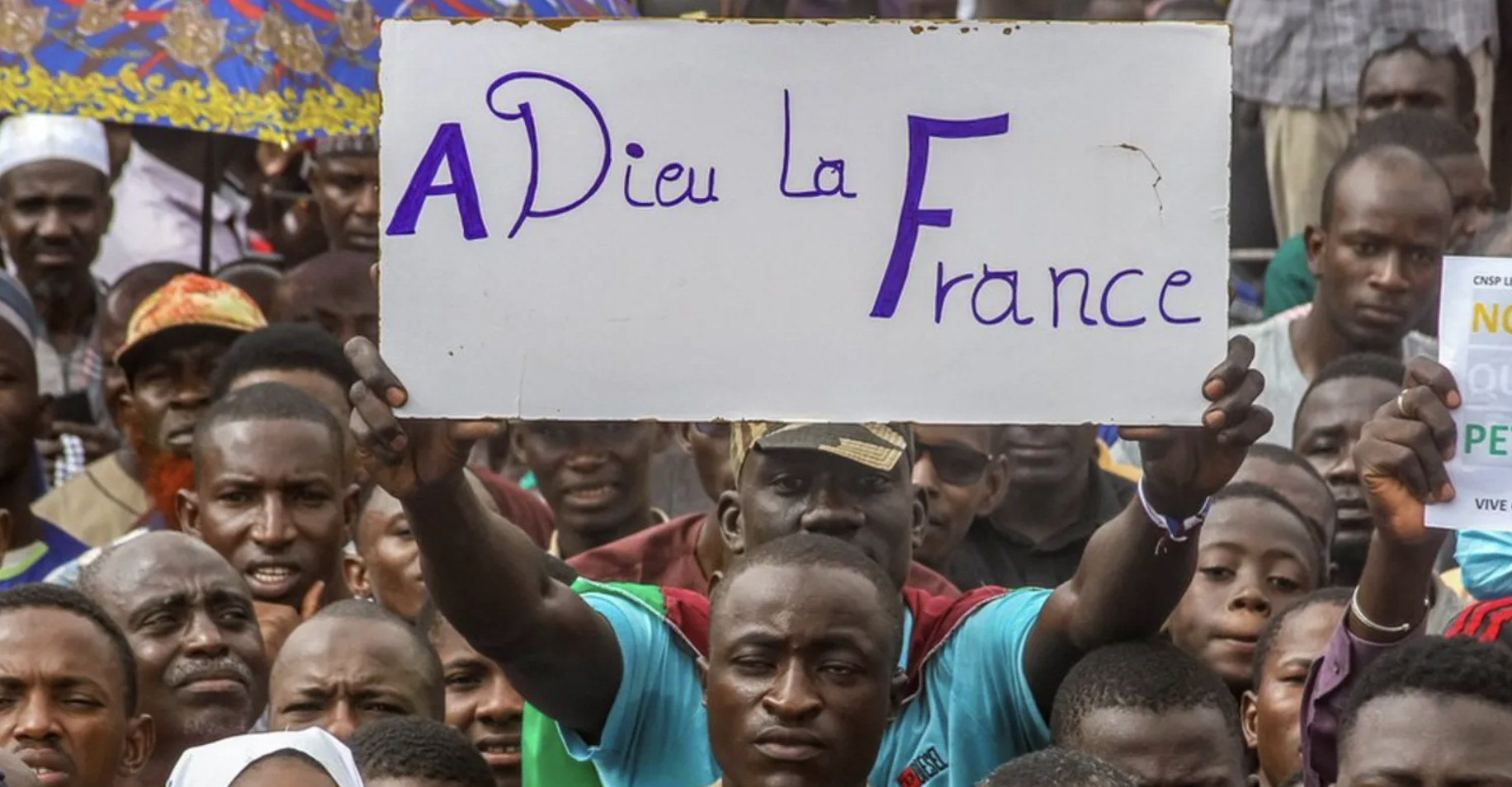 Protesto contra presença militar francesa no Níger