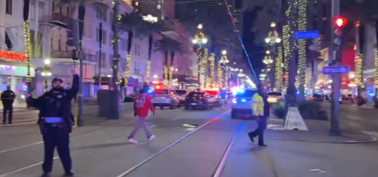 Momentos após incidente na Bourbon Street