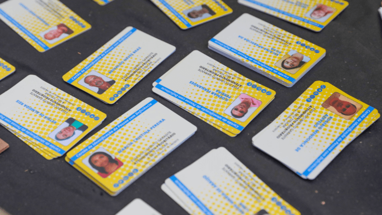 Carteira de identidade de pessoas autistas