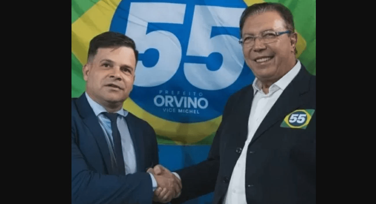 Silvinei Vasques (esq.) e o prefeito de São José (SC), Orvino Coelho de Ávila (PSD)