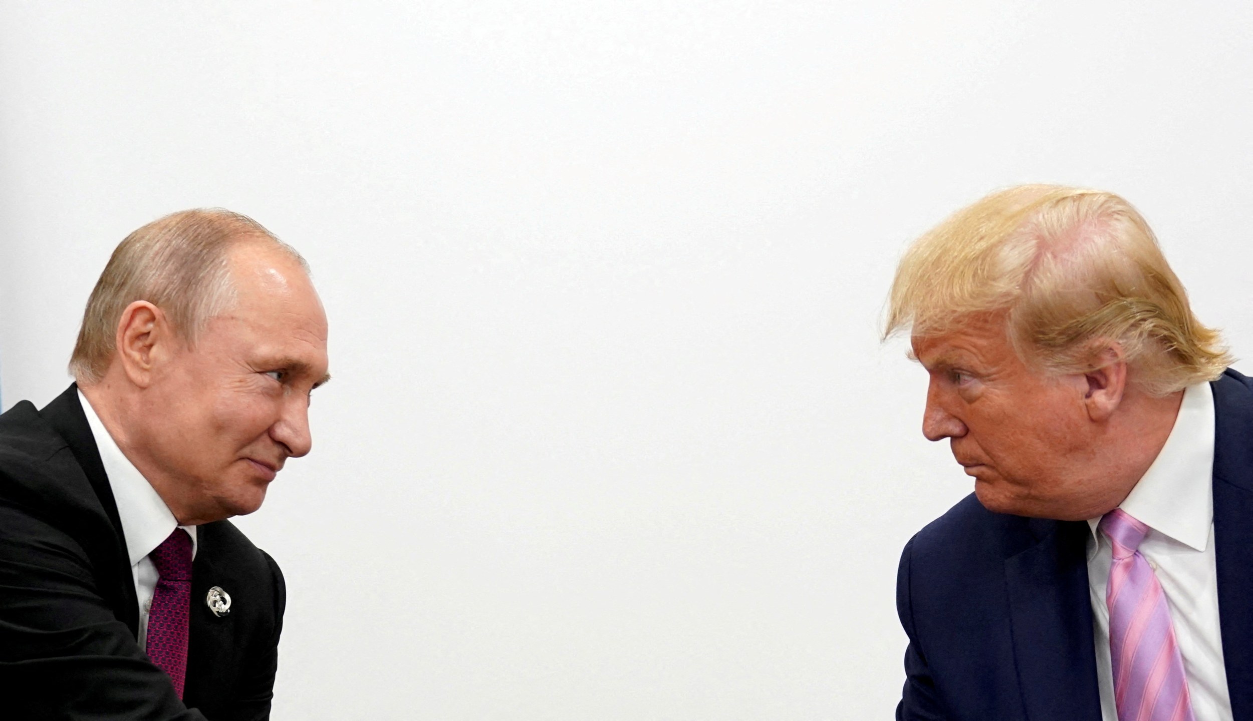 Trump e Putin
28/06/2019
REUTERS/Kevin Lamarque
