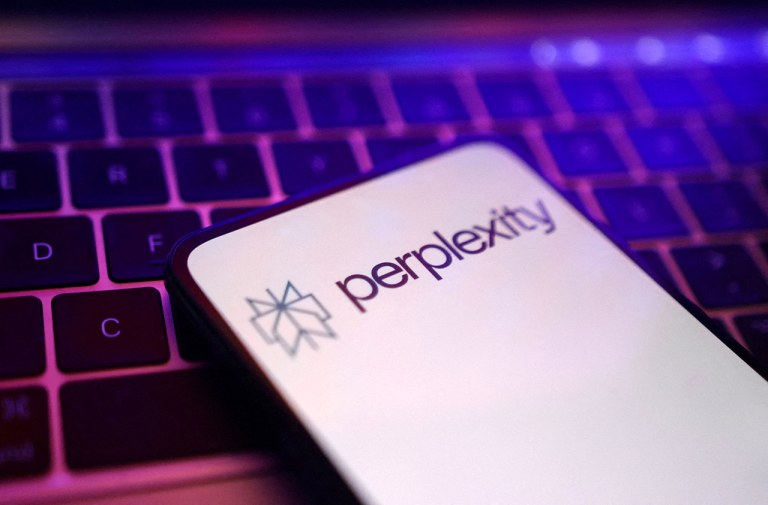 Imagem ilustrativa mostra logo da Perplexity AI