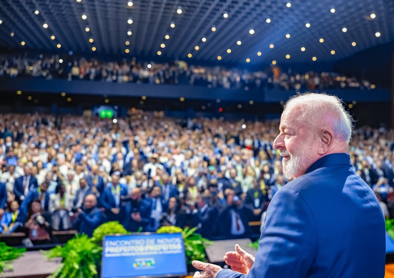 Presidente da República, Luiz Inácio Lula da Silva, durante abertura do Encontro de Novos Prefeitos e Prefeitas, no Centro de Convenções Ulysses Guimarães. Brasília - DF