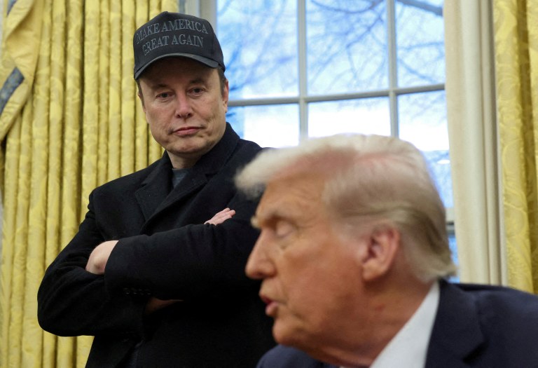 Bilionário Elon Musk e presidente dos EUA, Donald Trump, na Casa Branca, em Washington
11/02/2025