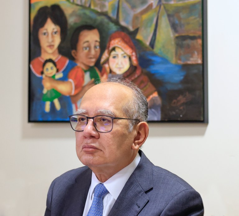 Ministro Gilmar Mendes visita o Instituto Migrações e Direitos Humanos
