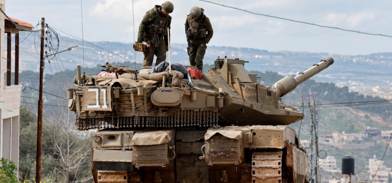 Operação de soldados israelenses perto do campo de Jenin, na Cisjordânia
