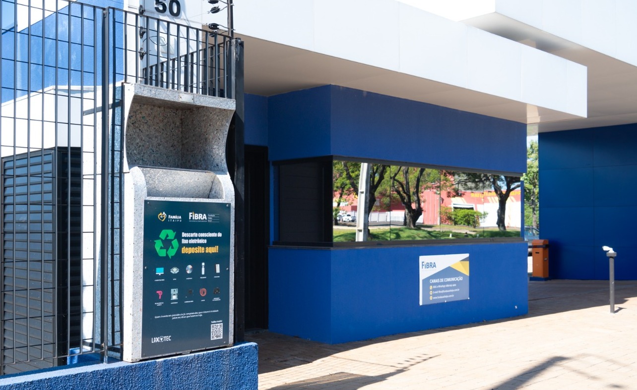 Fibra mantém ponto de coleta de lixo eletrônico na Vila A