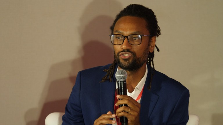 O diretor de Litigância e Incidência da Conectas Direitos Humanos, Gabriel Sampaio, fala no painel "O Combate ao Racismo e ao Encarceramento em Massa", durante o evento "A Política Nacional sobre Drogas: Um Novo Paradigma", realizado pelo Brasil 247, TV 247 e Consultor Jurídico, com apoio do grupo Prerrogativas - Brasília (DF) - 18/02/2025