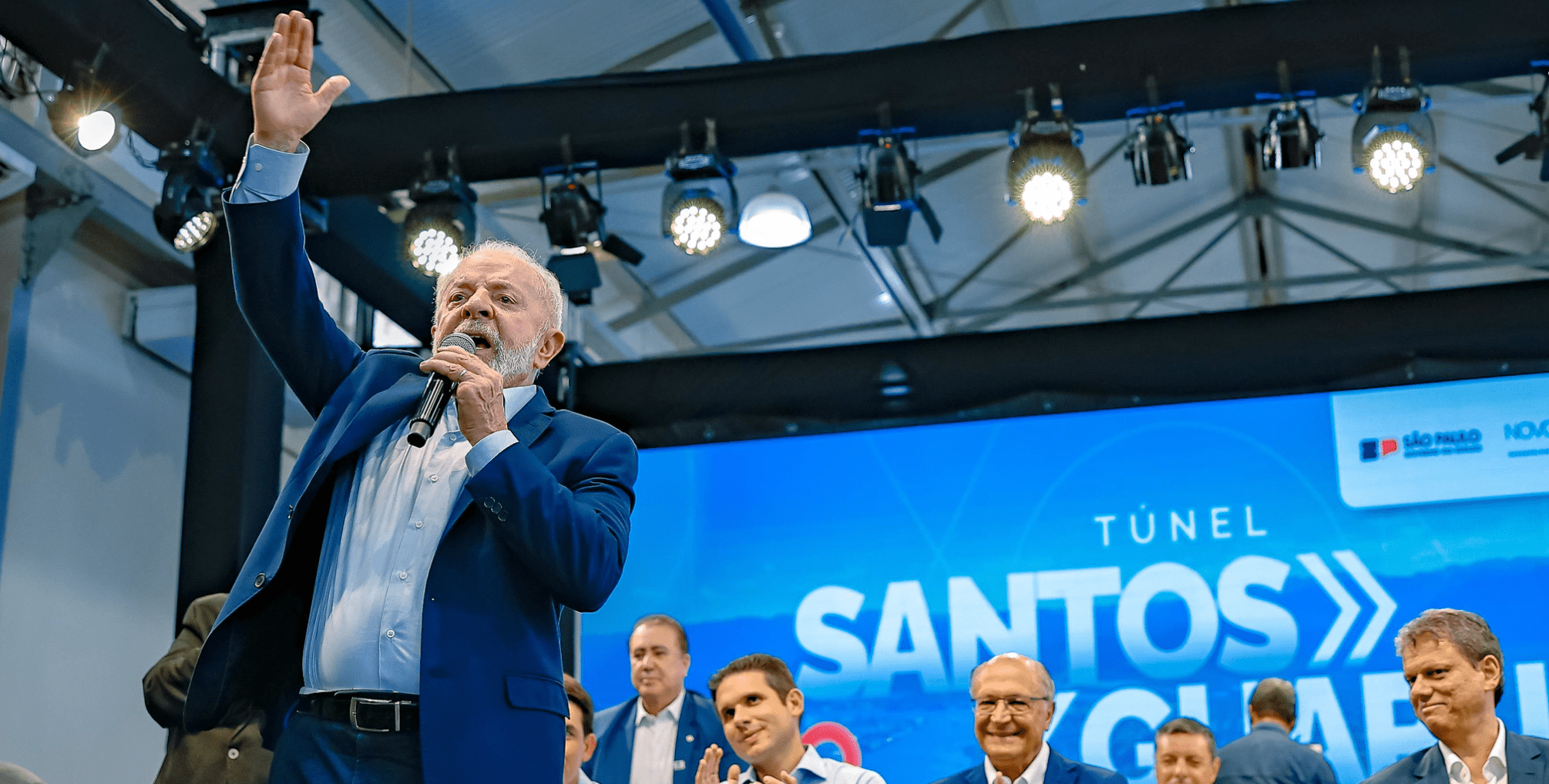 Lula - 27.02.2025 - Cerimônia de lançamento do edital de concessão do Túnel Submerso Santos-Guarujá - Parque Valongo, Armazém 4, Santos (SP)
