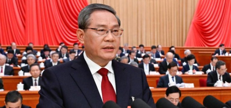 Primeiro-ministro chinês Li Qiang apresenta o relatório de trabalho do Congresso Nacional do Povo