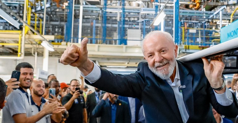 Presidente da República, Luiz Inácio Lula da Silva, durante visita à Linha de Montagem da Stellantis Betim. Polo Automotivo Stellantis, Betim - MG.