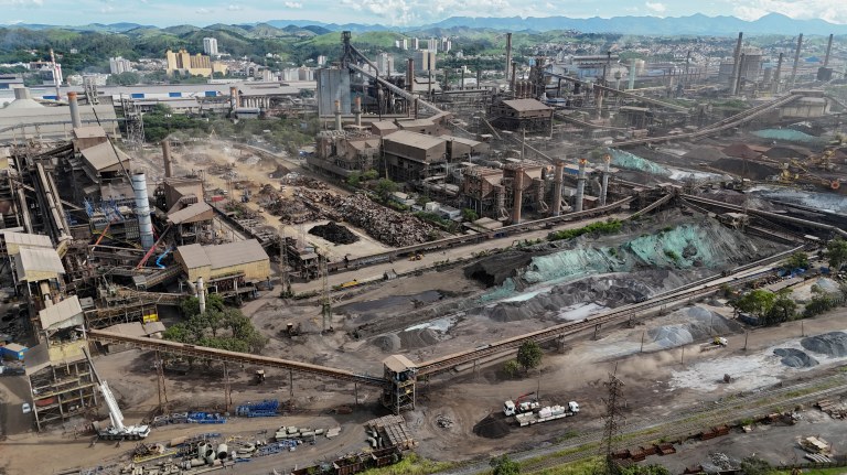 Fábrica da Companhia Siderúrgica Nacional (CSN), Volta Redonda (RJ)