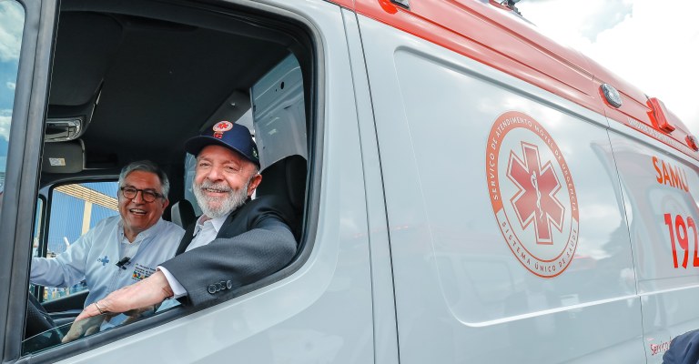 Presidente da República, Luiz Inácio Lula da Silva, durante cerimônia de Entrega de 789 Novas Ambulâncias do SAMU.
Alto da Boa Vista - Sorocaba - SP.