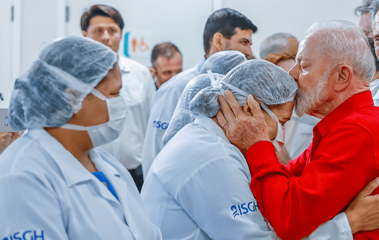 19.03.2025 - Presidente Luiz Inácio Lula da Silva durante visita às instalações da Torre C do Hospital Universitário do Ceará, em Fortaleza-CE
