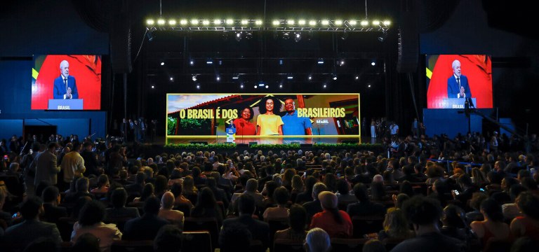 Lula durante solenidade "Brasil dando a volta por cima"