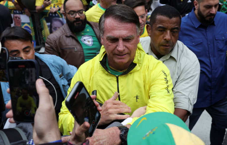 Jair Bolsonaro durante ato pró-anistia na Avenida Paulista, em São Paulo-SP, 6 de abril de 2025