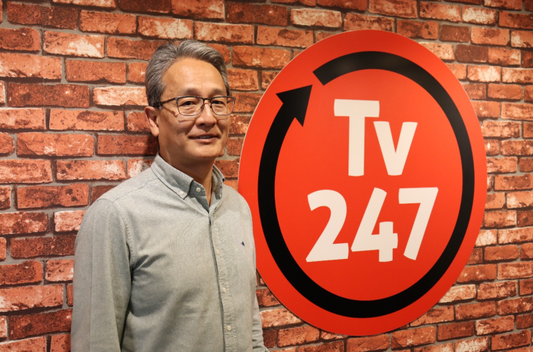 José Kobori, na sede da TV 247