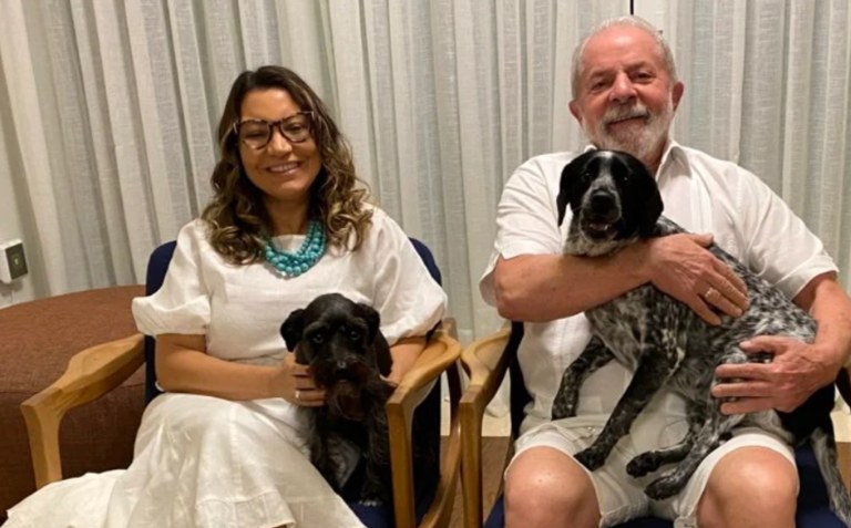 Lula, Janja e seus cães