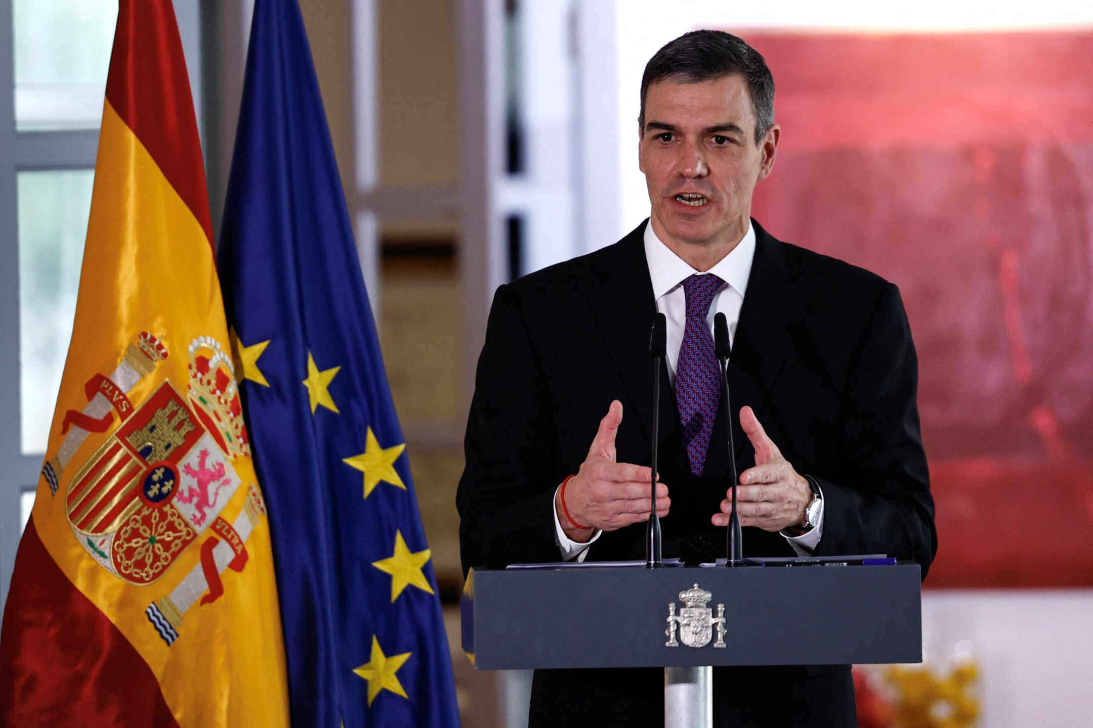 Primeiro-ministro da Espanha, Pedro Sánchez, durante entrevista coletiva em Pequim -11/04/2025