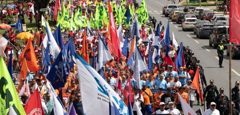Trabalhadores no 1º de maio