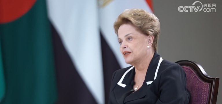 Dilma Rousseff em entrevista à CCTV