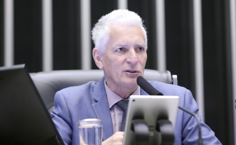 Rogério Correia