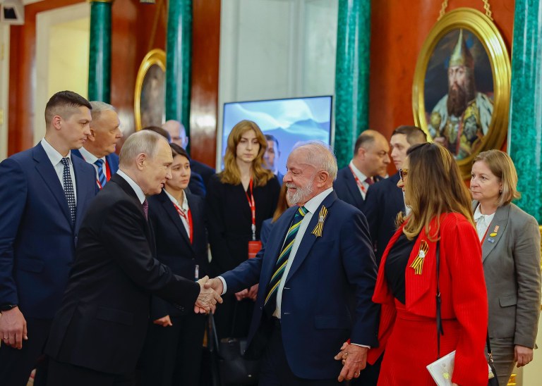 Presidente da República, Luiz Inácio Lula da Silva, durante jantar oferecido pelo Presidente da Federação da Rússia, Vladimir Putin.Grande Palácio do Kremlin.