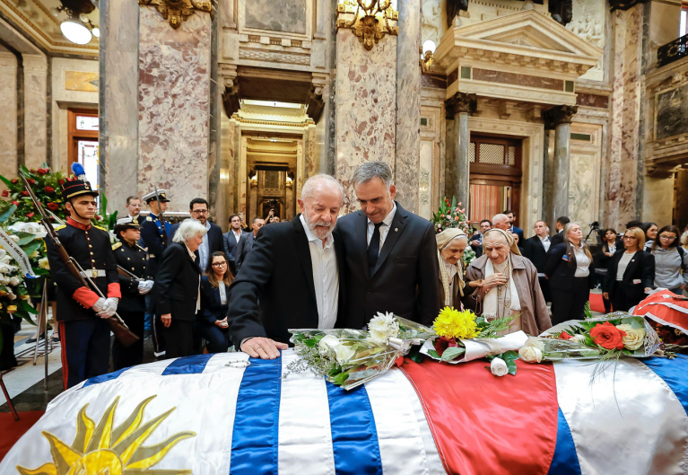 Presidente Luiz Inácio Lula da Silva durante exéquias do ex-presidente do Uruguai José “Pepe” Mujica - Palácio Legislativo, Salão dos Passos Perdidos - Montevidéu, Uruguai - 15/05/2025