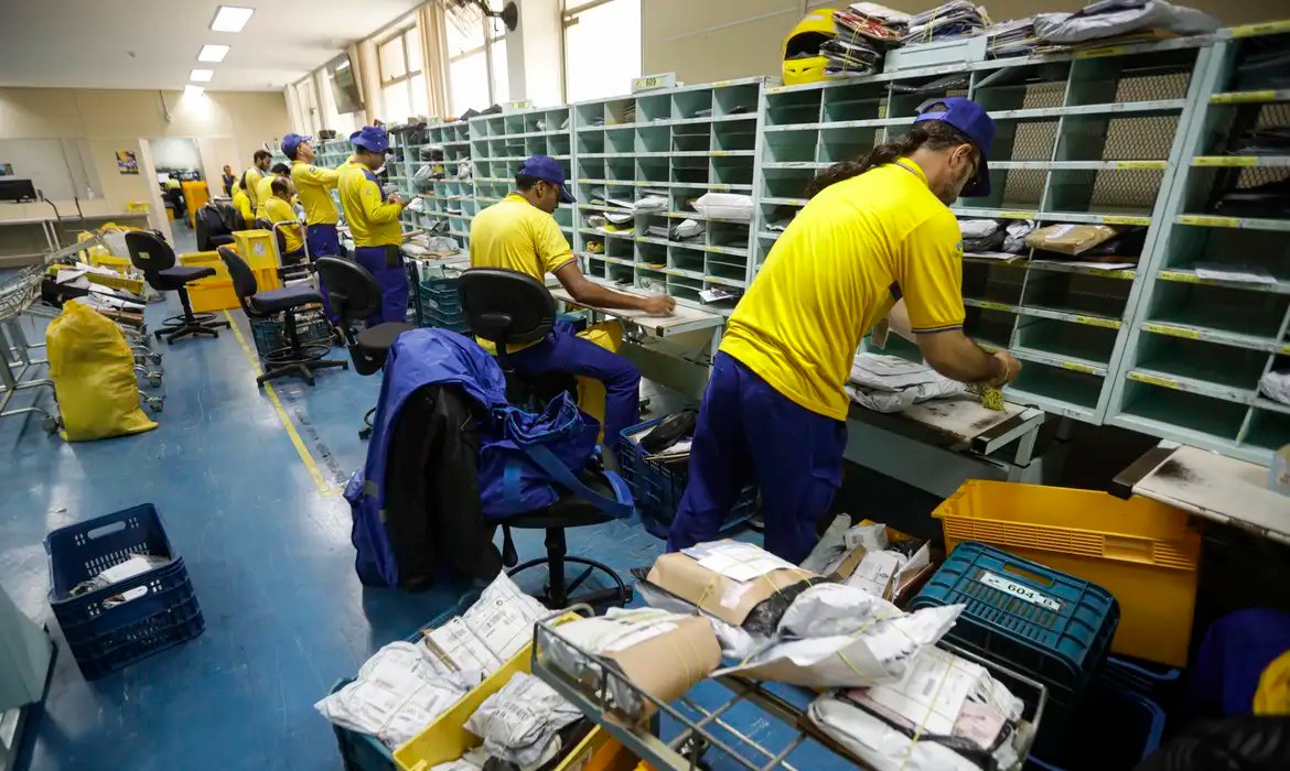 Os trabalhadores dos Correios querem a suspensão de qualquer medida que afete a qualidade dos serviços ou os direitos dos empregados