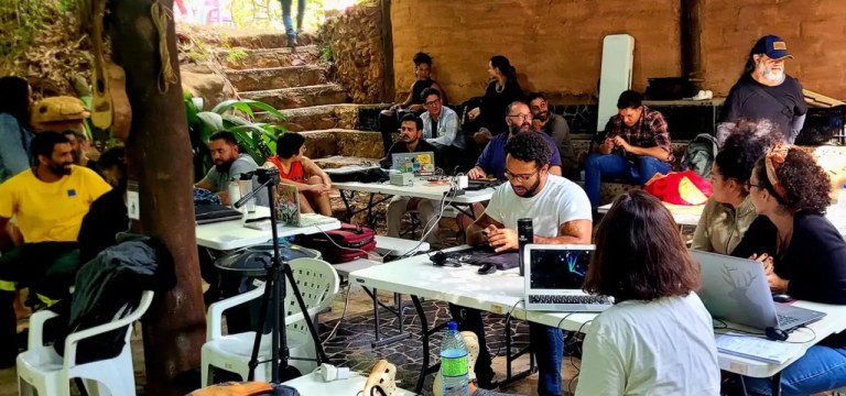 Oficina para desenvolvimento de soluções inteligentes e acessíveis para o combate ao fogo