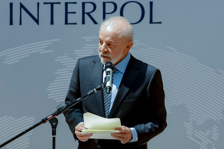 Lula na Interpol