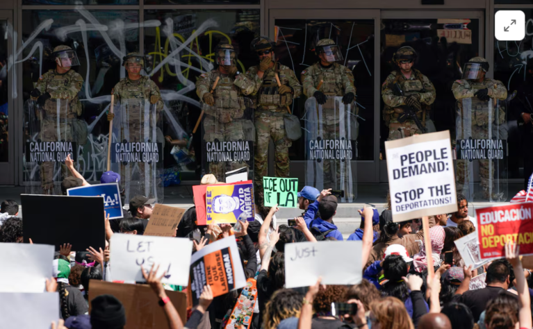 Manifestações prosseguem na Califórnia, apesar de repressão do governo Trump