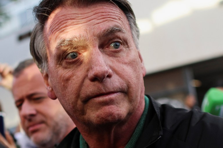 Bolsonaro concede entrevista coletiva após prestar depoimento à Polícia Federal em Brasília - 05/06/2025