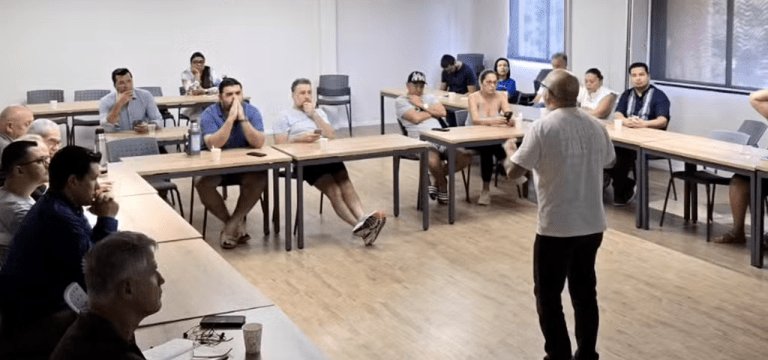Prefeitos brasileiros em palestra em Israel
