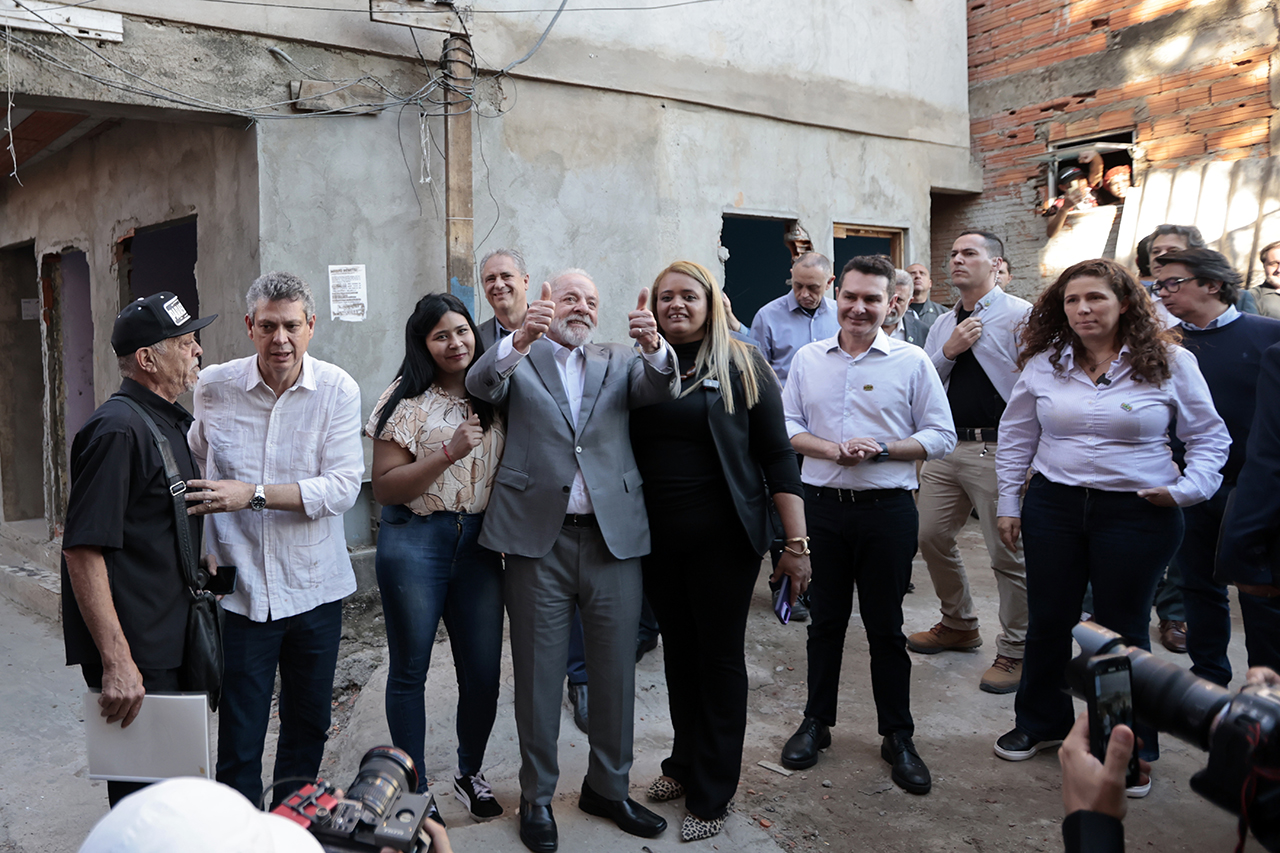 Presidente da República, Luiz Inácio Lula da Silva, durante visita na favela do Moinho (SP)