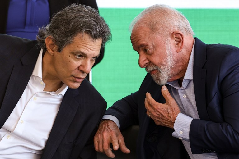 Brasília (DF), 01/07/2025 - Fernando Haddad e Luiz Inácio Lula da Silva participam do lançamento do Plano Safra 2025/26, no Palácio do Planalto