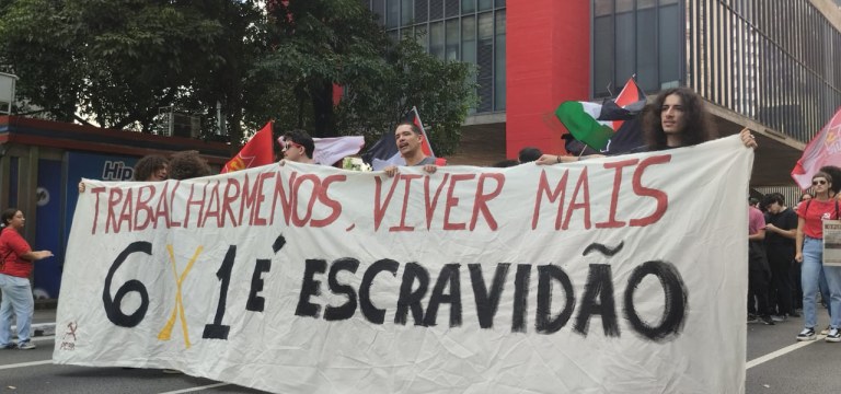 Ato pede o fim da escala 6x1 e melhores condições de trabalho e renda