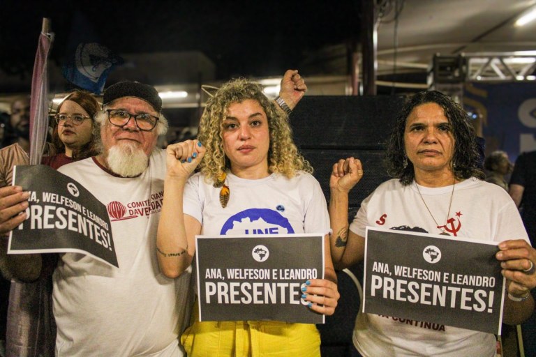 Mesa de abertura do Congresso prestou homenagem a Welfesom, Leandro e Ana Letícia