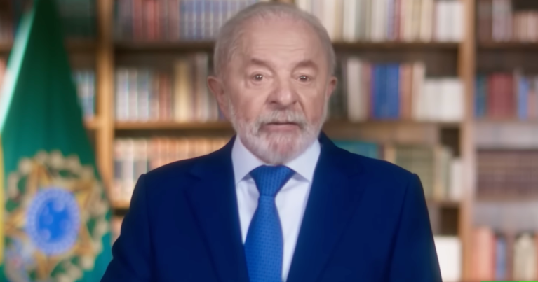Presidente Lula fala à nação e defende o Brasil das agressões de Donald Trump