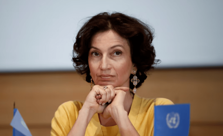Audrey Azoulay, Diretora-Geral da UNESCO, participa de uma coletiva de imprensa sobre o lançamento de um relatório histórico sobre os danos causados pela civilização moderna ao mundo natural pela IPBES (Plataforma Intergovernamental de Políticas Científicas sobre Biodiversidade e Serviços Ecossistêmicos) na sede da UNESCO em Paris, em 6 de maio de 2019
