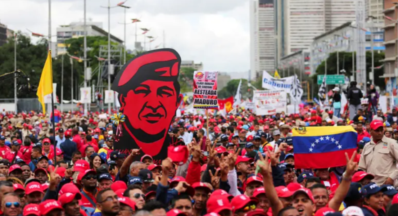 Manifestação popular na Venezuela em apoio à Revolução Bolivariana