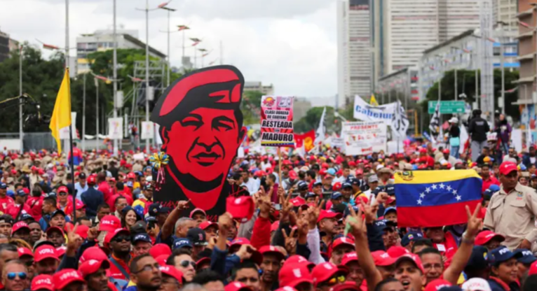 Manifestação popular na Venezuela em apoio à Revolução Bolivariana
