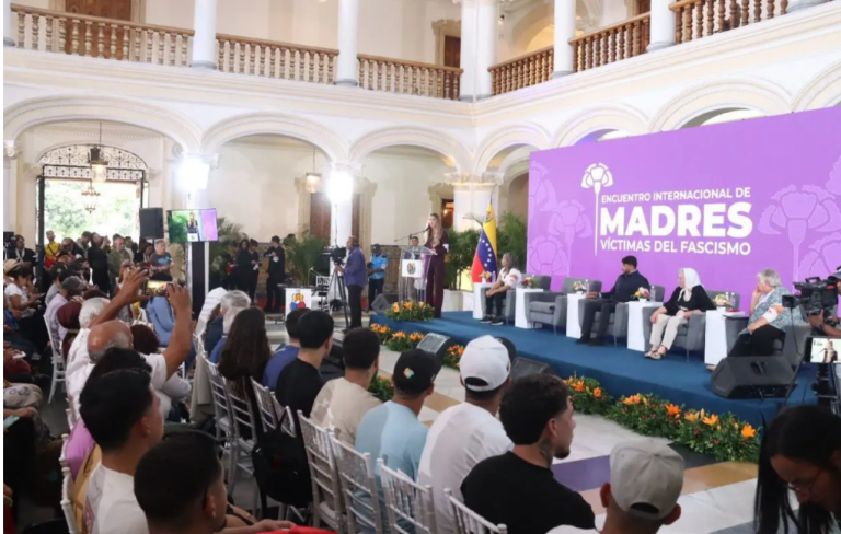 Encontro Internacional de Mulheres Vítimas do Fascismo