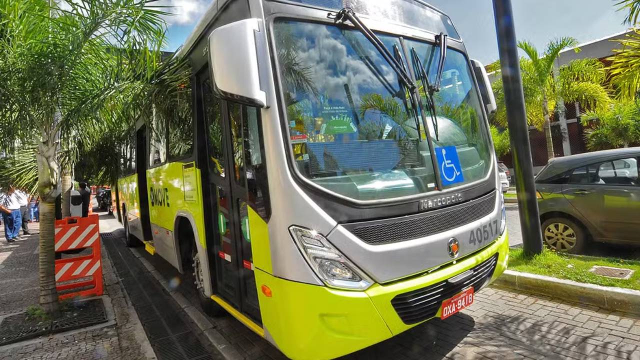 Ônibus do sistema MOVE de Belo Horizonte